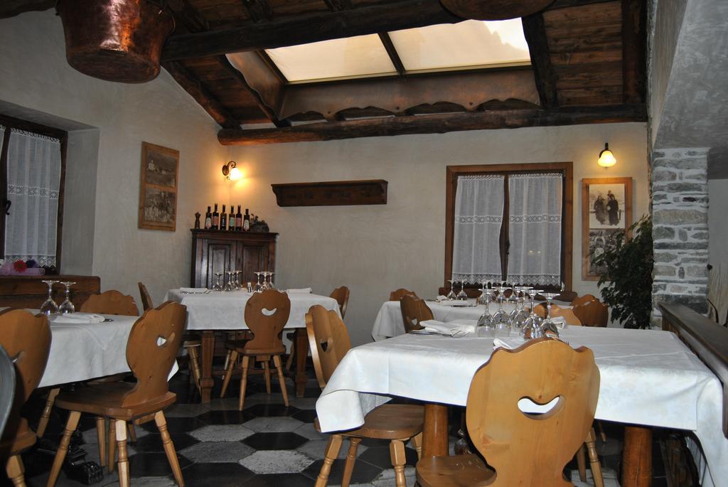 Casa Vacanza La Rocca Chiesa in Valmalenco Exterior foto