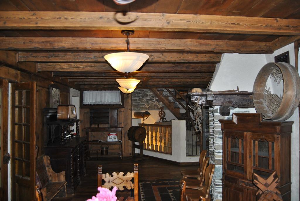 Casa Vacanza La Rocca Chiesa in Valmalenco Exterior foto