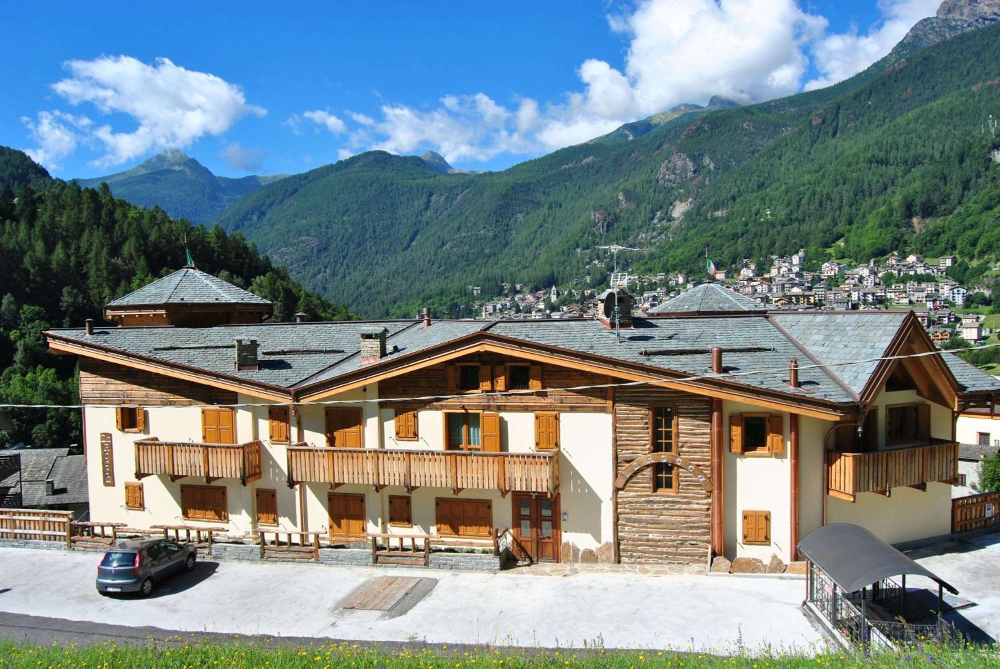 Casa Vacanza La Rocca Chiesa in Valmalenco Exterior foto