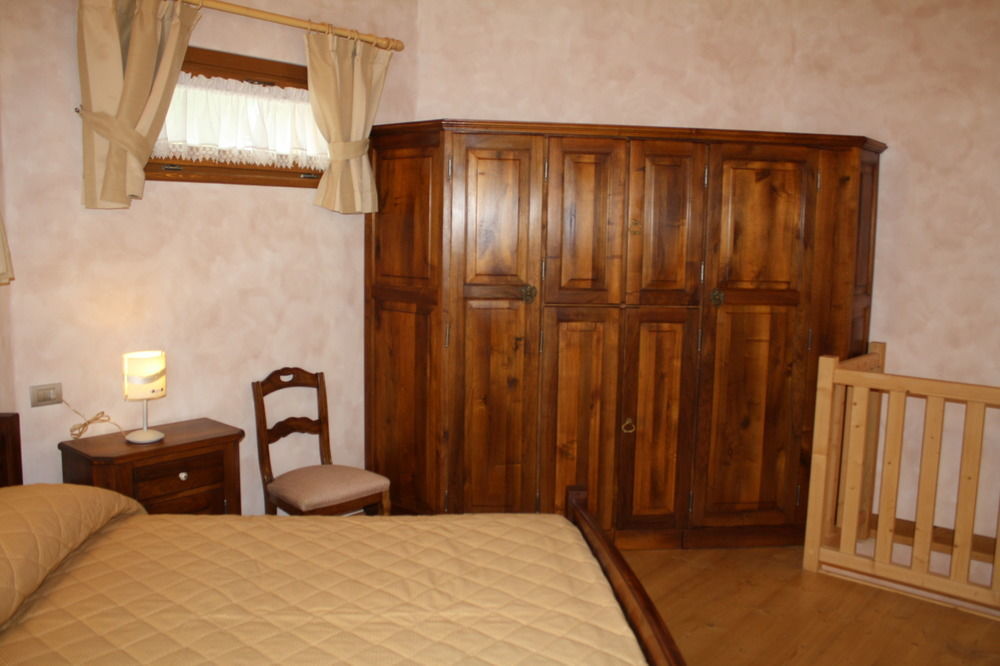 Casa Vacanza La Rocca Chiesa in Valmalenco Exterior foto